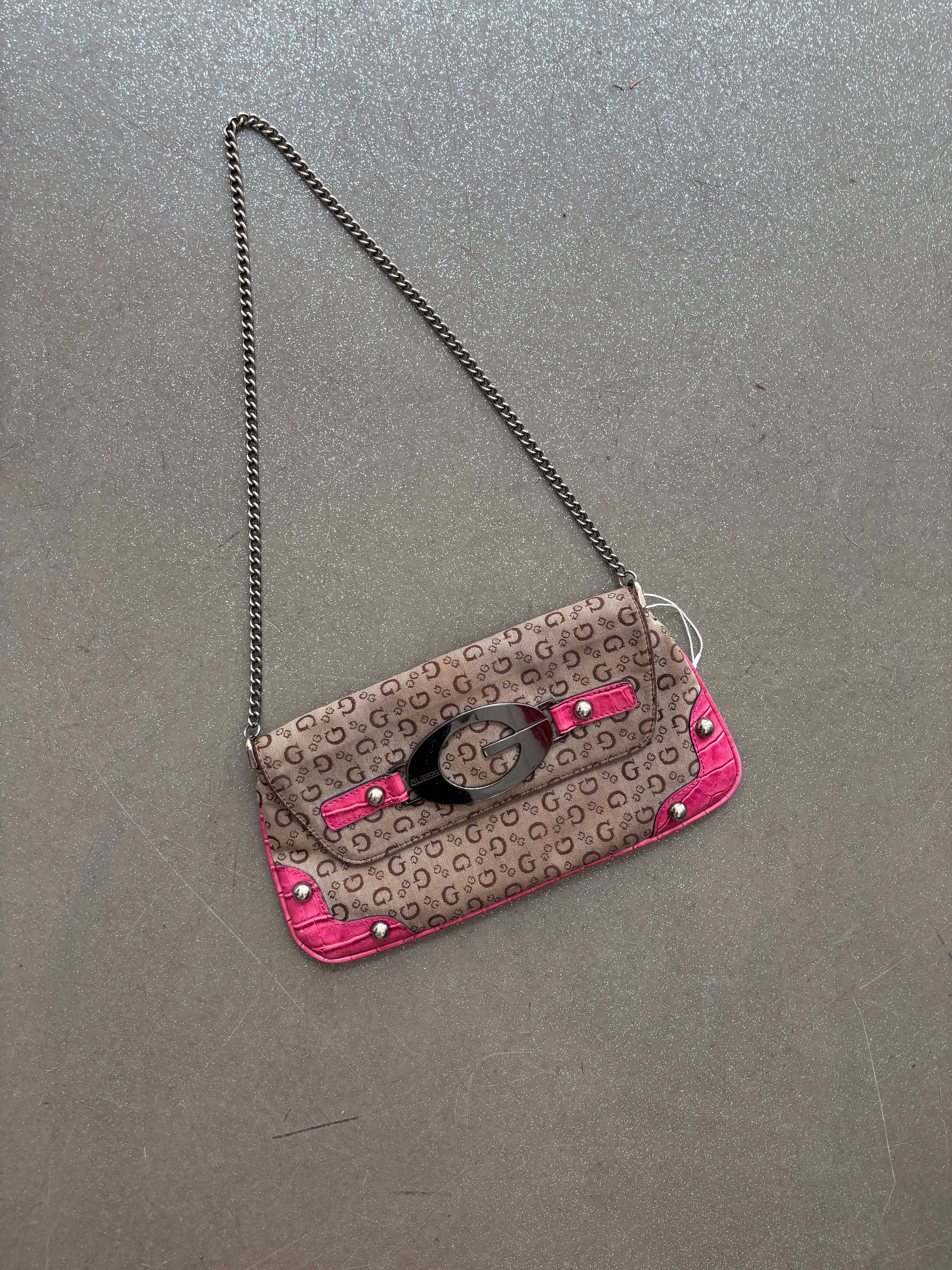 GUESS Bag Monogram, Pink details