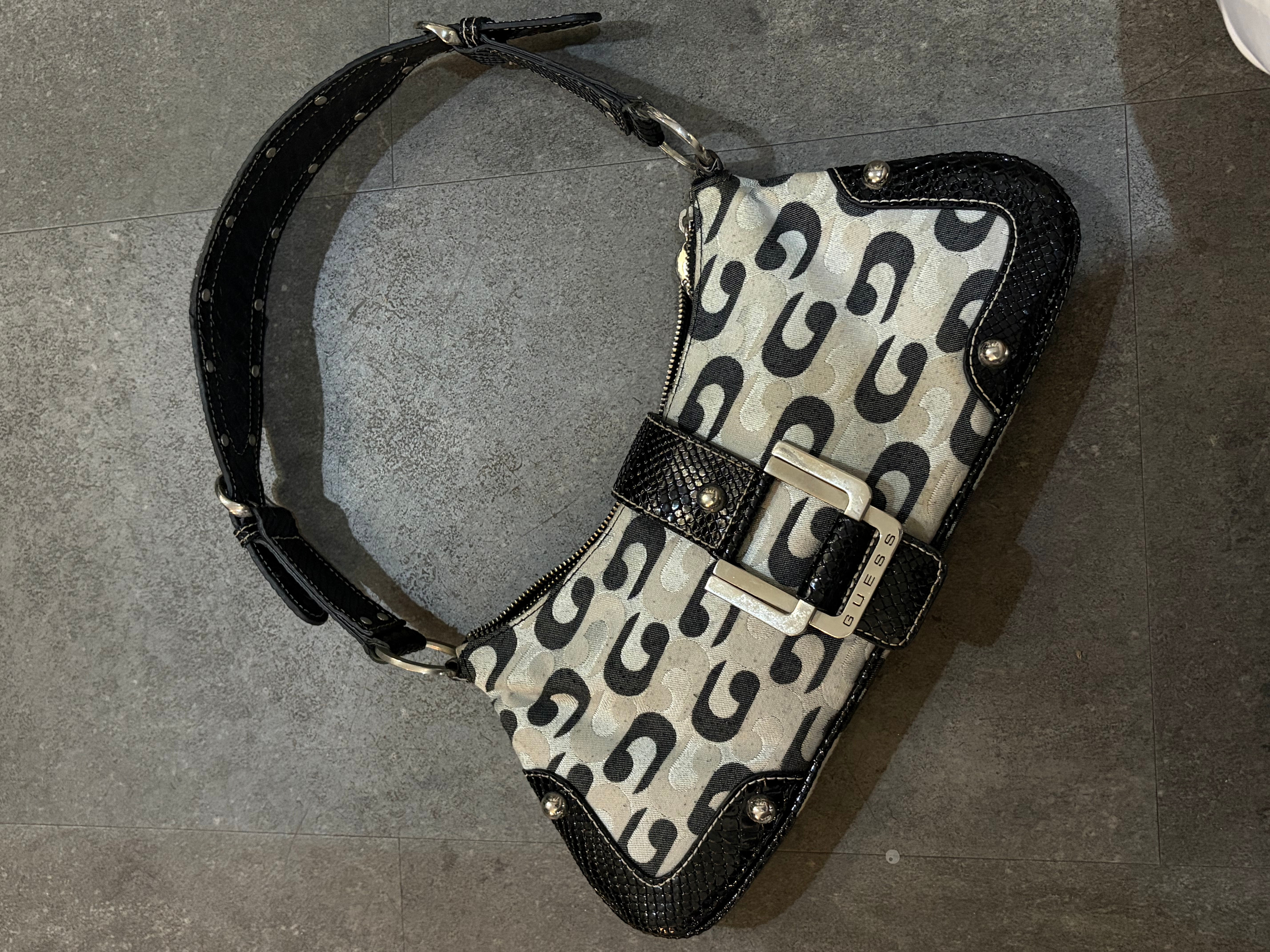 GUESS BAG MONOGRAM