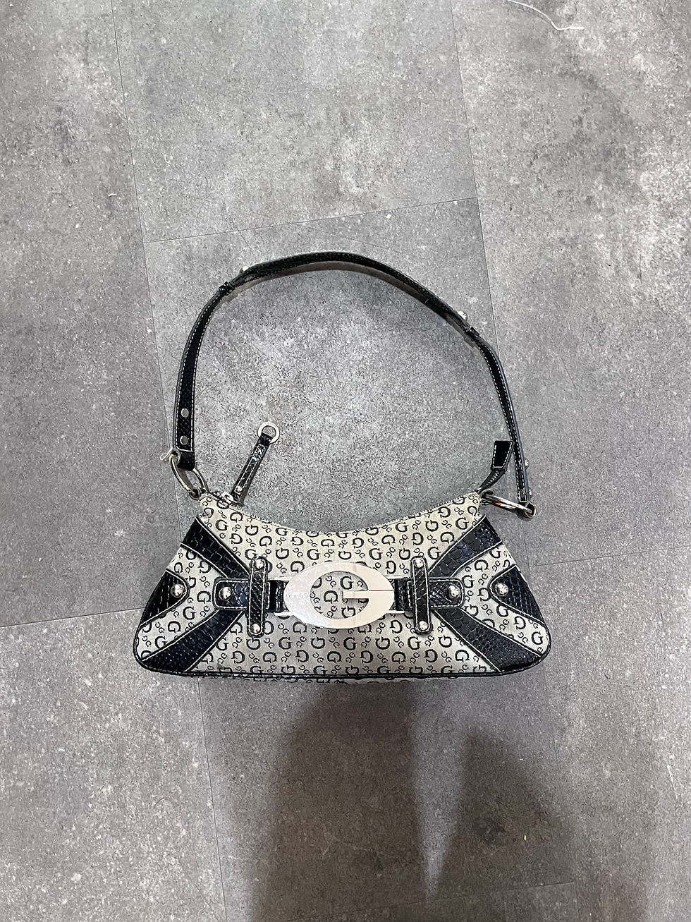 Thumbnail: GUESS MONOGRAM BLACK/SILVER PLAQUE
