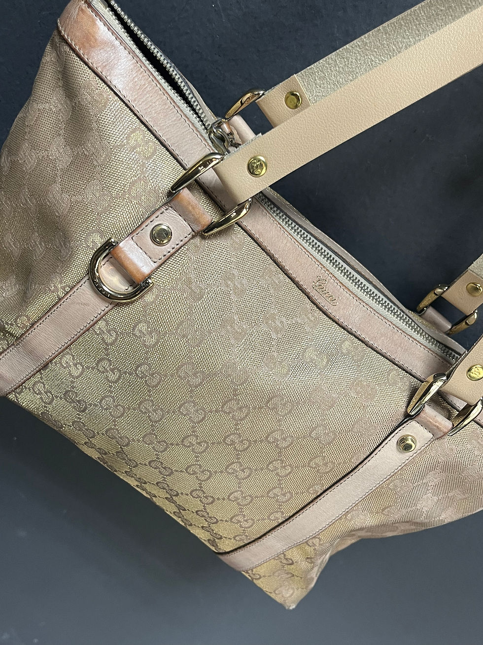 Thumbnail: GUCCI GG CANVAS TOTE BAG PINK SHIMMER 