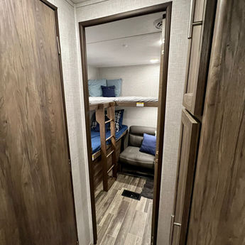 RV Rental San Antonio Boerne Texas All Inclusive Delivery and Set up