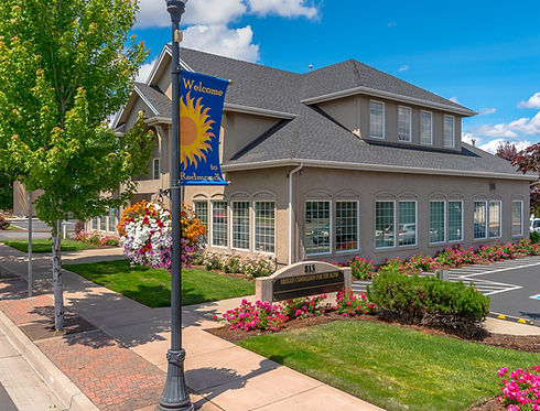 813-SW-Highland-Ave-Redmond-OR-Building-Photo-1-HighDefinition.jpg