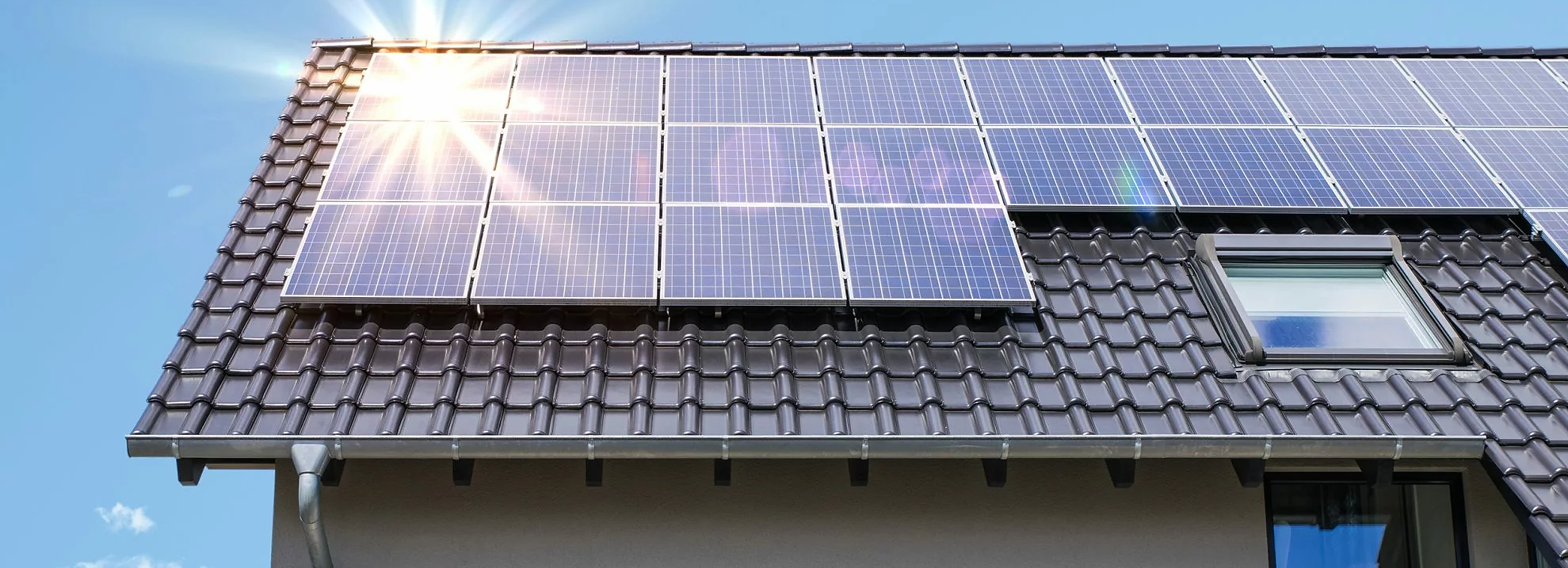 installation-panneaux-solaire-Lyon.png