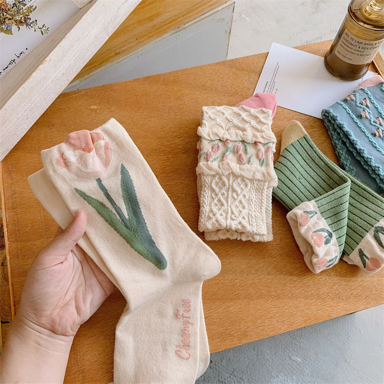 Miniaturbild: Vintage Socken Größe M(34 bis 39) mit Tulpen Blumen
