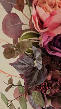 Thumbnail: Dried Elements in Wreath Arrangement