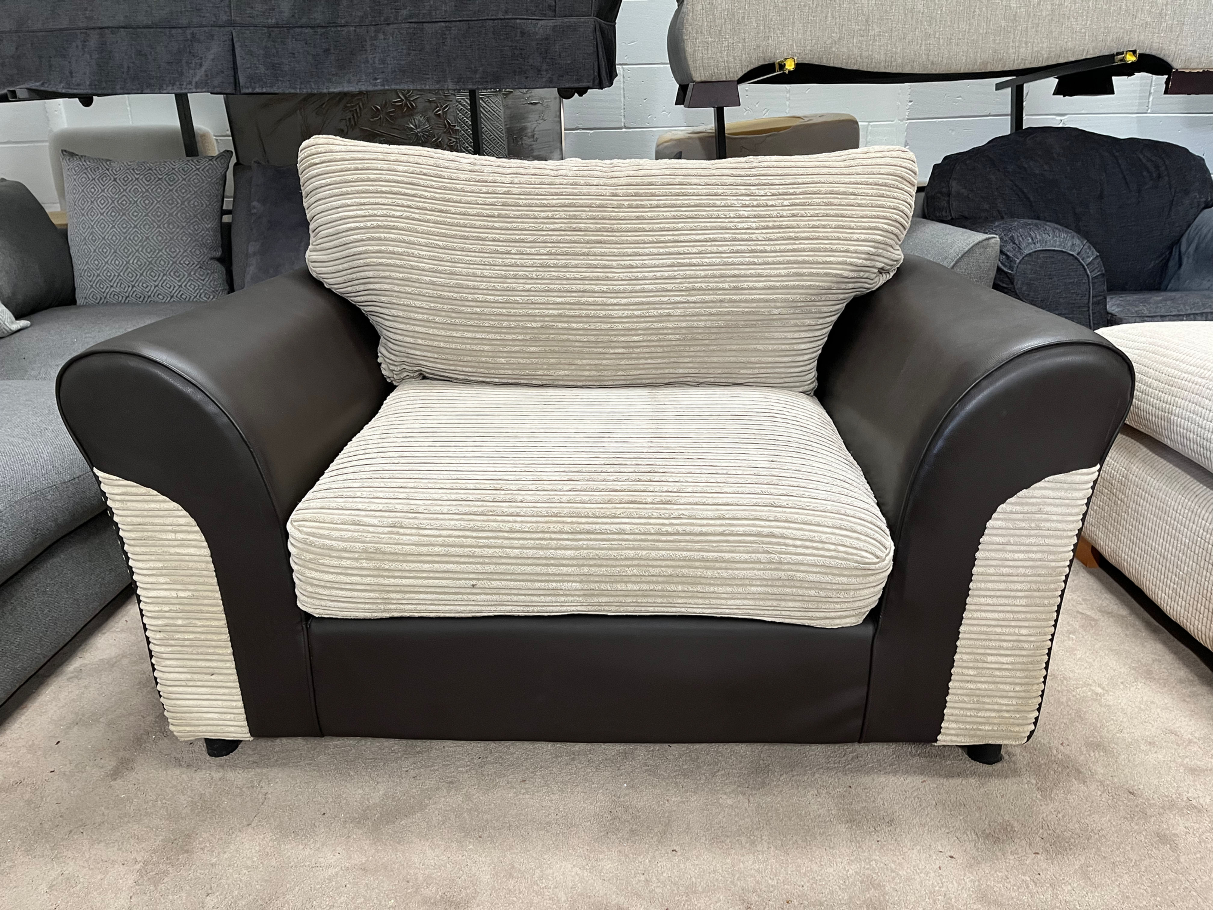 Cuddle chair 
