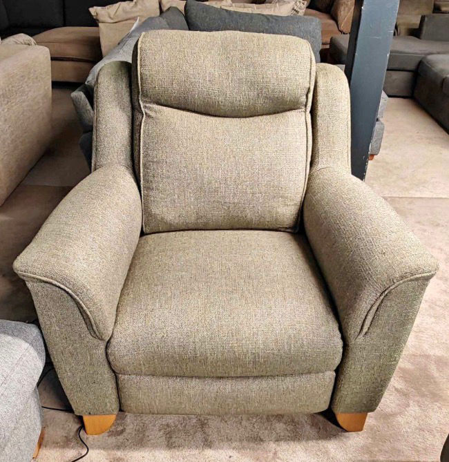 Parker knoll Manhattan electric reclining chair