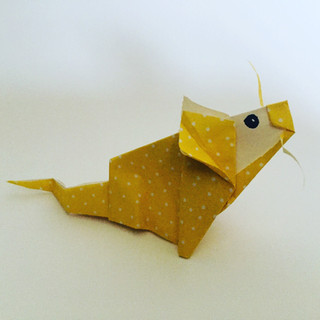A curious mouse. So cute. Probably my favourite so far. Really pleased with how it turned out.