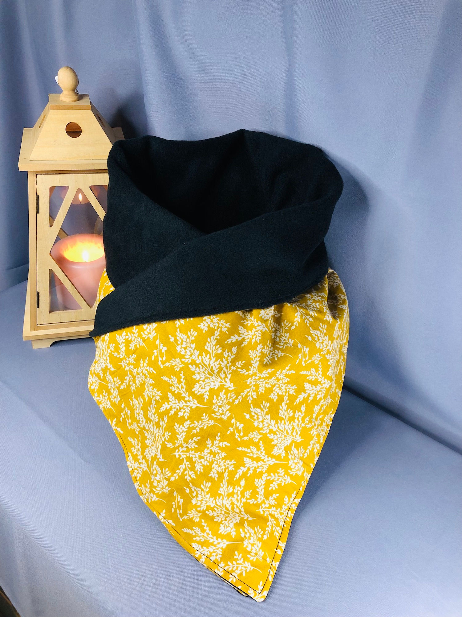 Écharpe "Moutarde et feuillage"