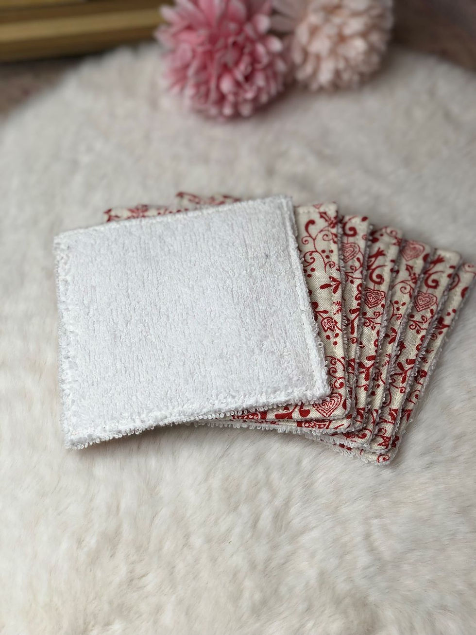 Miniature : Lingettes "blanc et rouge décor oiseau et coeur"