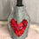 Miniature : Vase cache-bouteille"Feutrine grise et coeur boutons rouges"