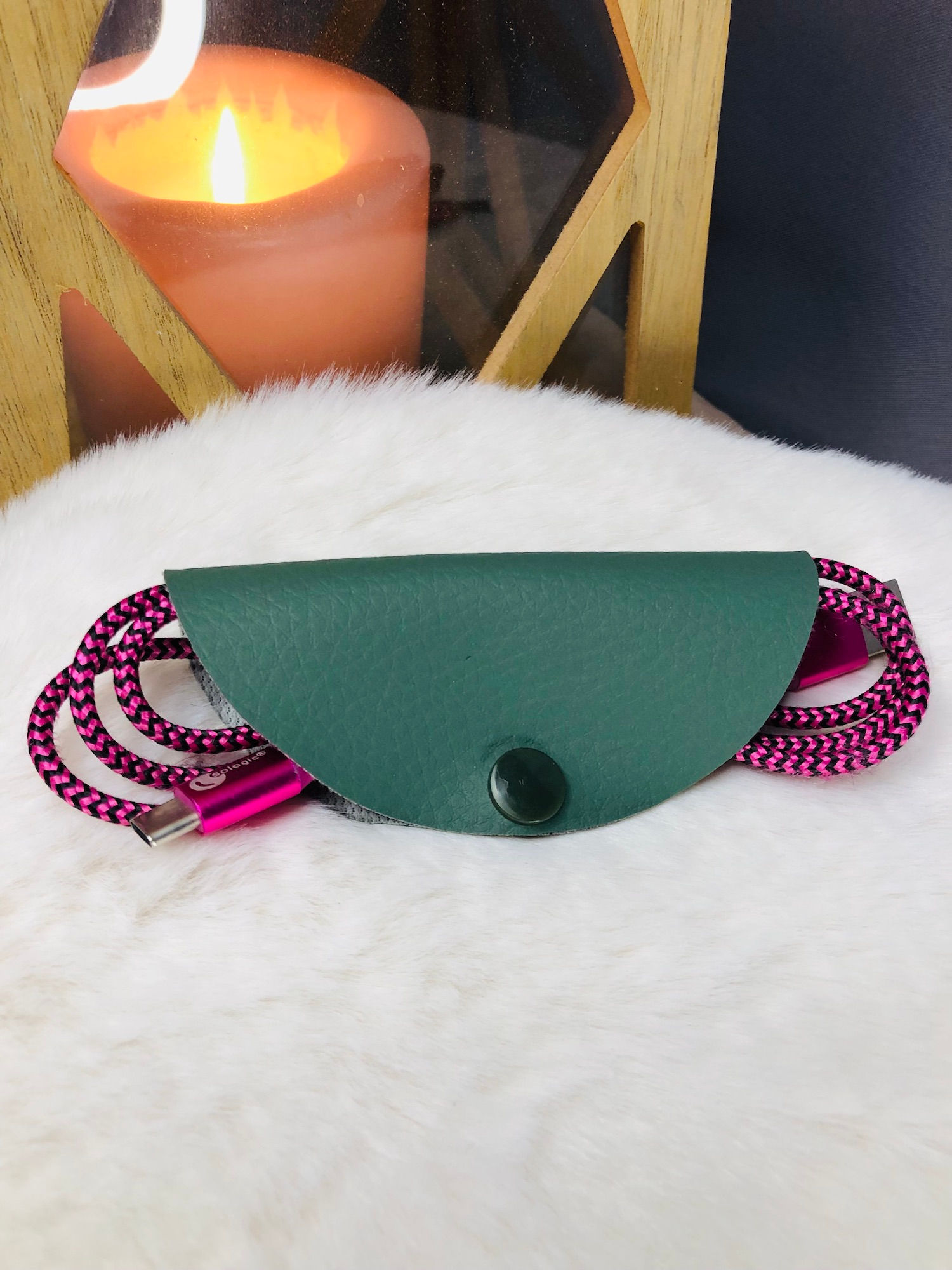 Etui câble simili "kaki"