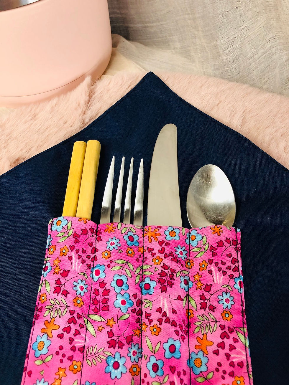 Miniature : Trousse à couverts compartimentée "bleu marine et rose "