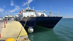 S2828 passenger vessel for sale - bow and foredeck from the quay