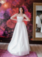 Braut in nachhaltigem Second-Hand-Brautkleid – Herzensstücke Brautmode Nürnberg