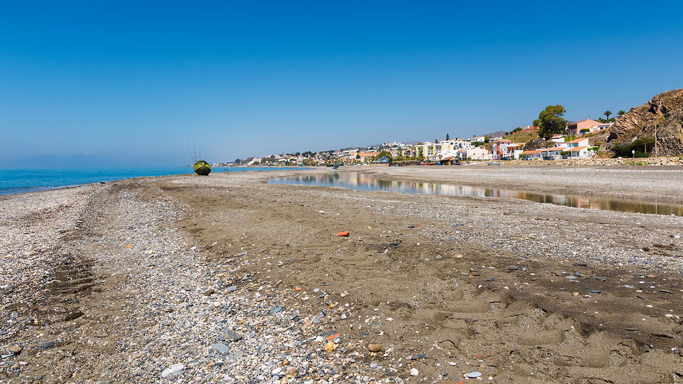 playa de benajarafe. velez-málaga
