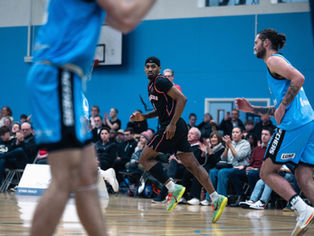 Breakers see off Thunder at Bletchley