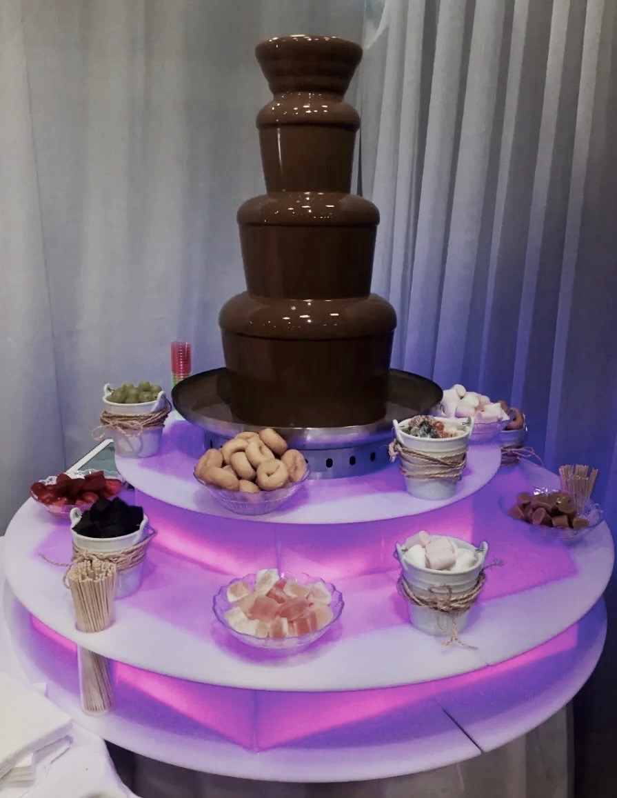 Chocolate Fountain Hire Essex London Moji Entertainer