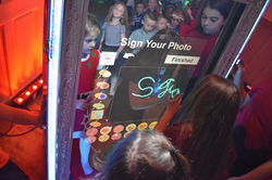 Magic selfie mirror photo booth in Essex - Moji Entertainer