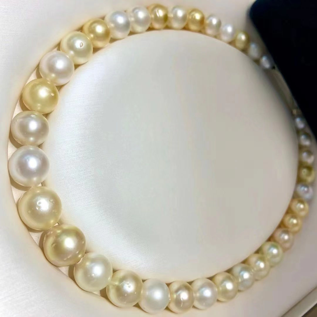 Natural color south-sea pearl white and golden mixed necklace