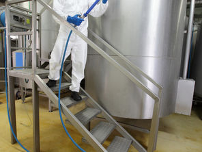 Lifecycle Support for Sulzer Solvent and Catalyst Supplies: More Than Just Materials