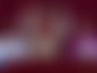 El Papa León XIV saluda a los fieles desde el balcón de la Basílica de San Pedro después de su elección como nuevo Sumo Pontífice.