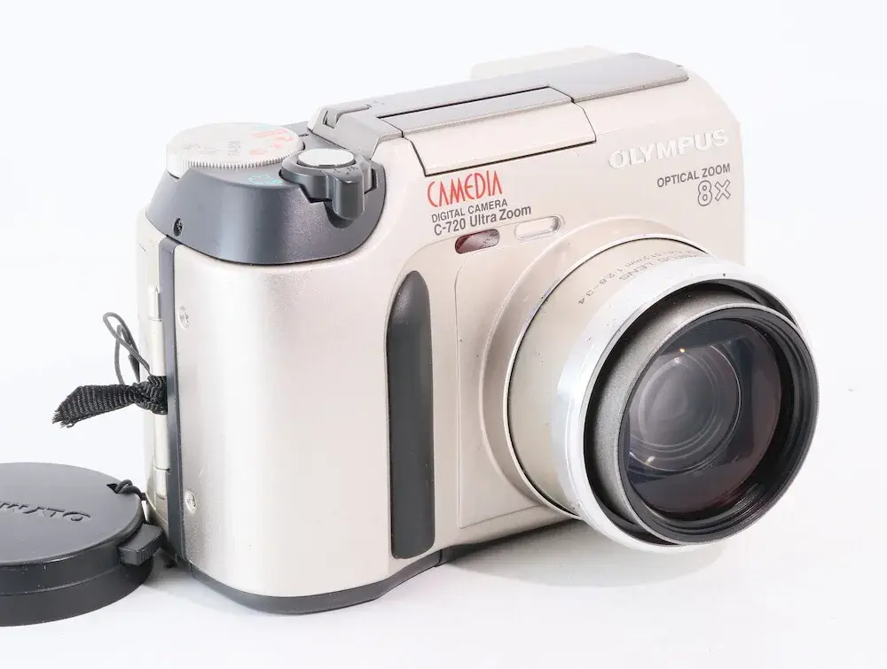 OLYMPUS CAMEDIA C-720