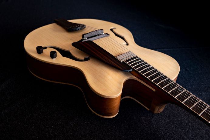 Modern Archtop Jazz -Marupá & Imbuia