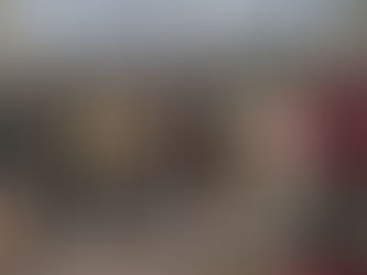 Seyni & Yeliba à leur arrivée à l’aéroport international de Conakry, le 11 novembre 2025. Sourires, instruments et vibrations positives dans l’air. Le reggae yankadi rentre à la maison