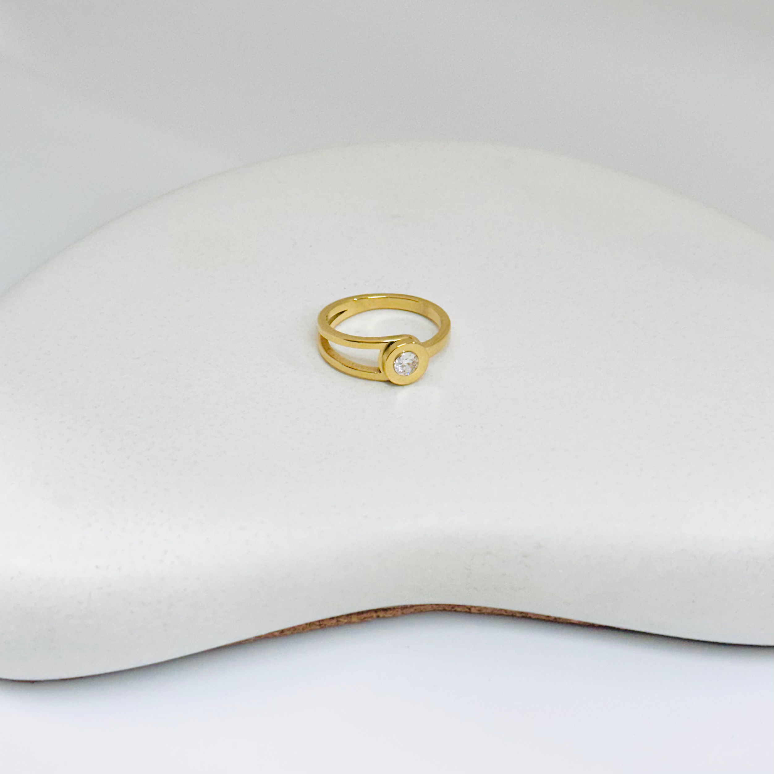 Rou Layered Stone Gold Ring