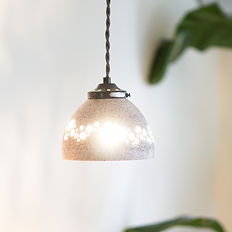 Luminaire artisanal sur mesure. Service de conception et réalisation par Baraque à Pots-Atelier de Poterie