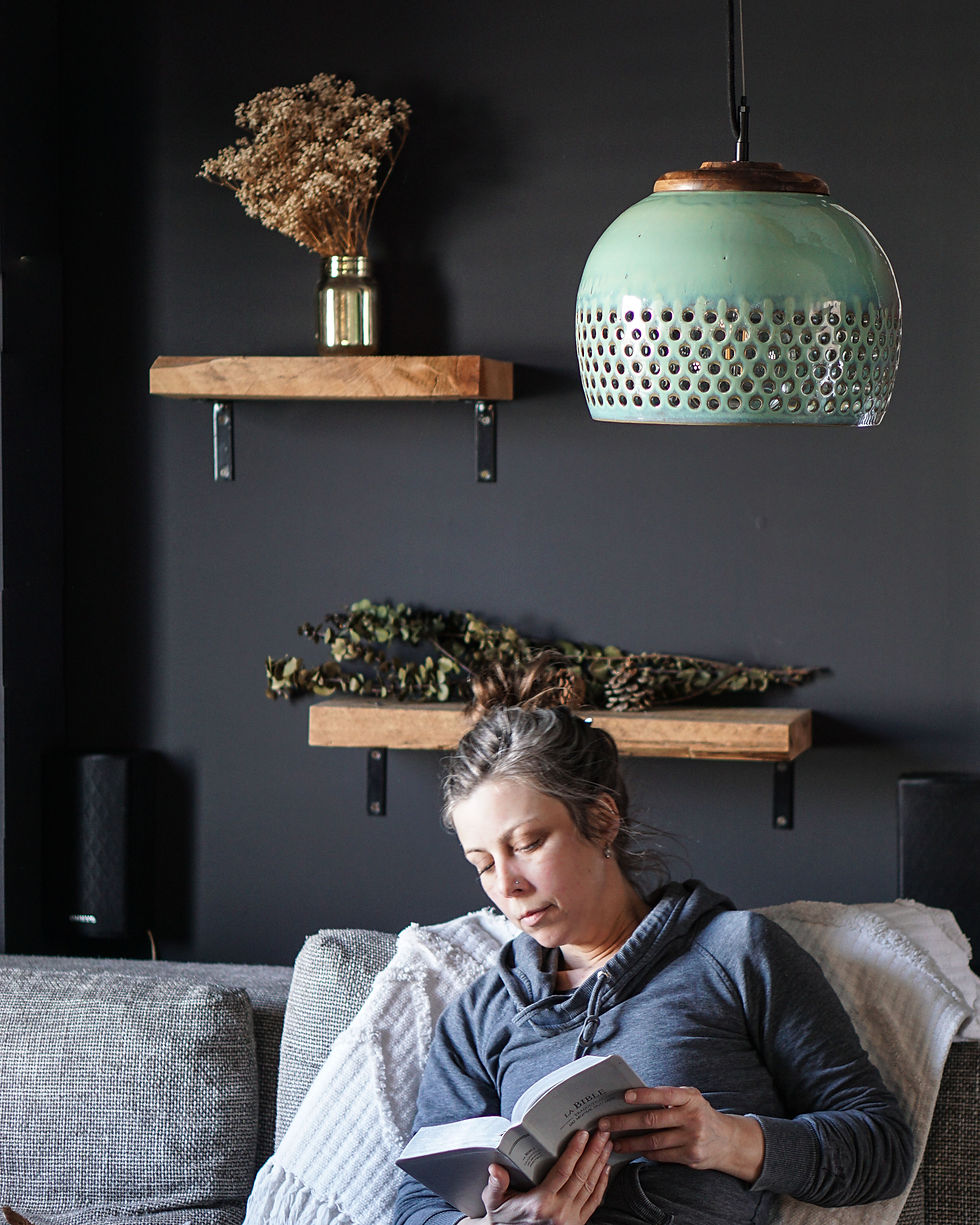 Luminaire artisanal sur mesure fait main en céramique, création Barque à Pots-Atelier de poterie.