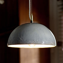 Luminaire artisanal sur mesure. Service de conception et réalisation par Baraque à Pots-Atelier de Poterie