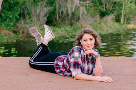 Dade City, Florida senior portrait photographer Nina Bashaw specializes in senior pictures and travels throughout central Florida for photo session.