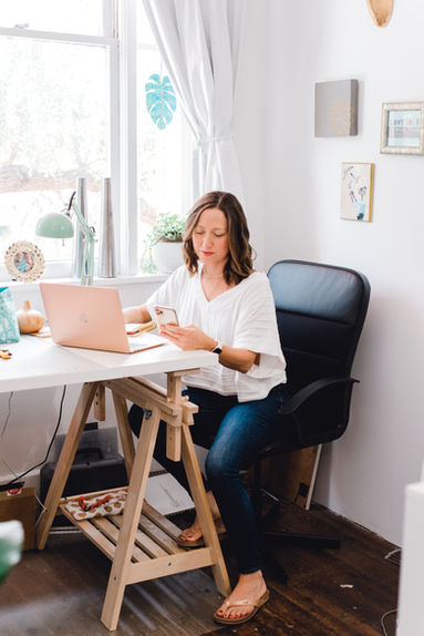Tampa branding photographer Nina Bashaw capturing lifestyle branding portraits for a small business owner