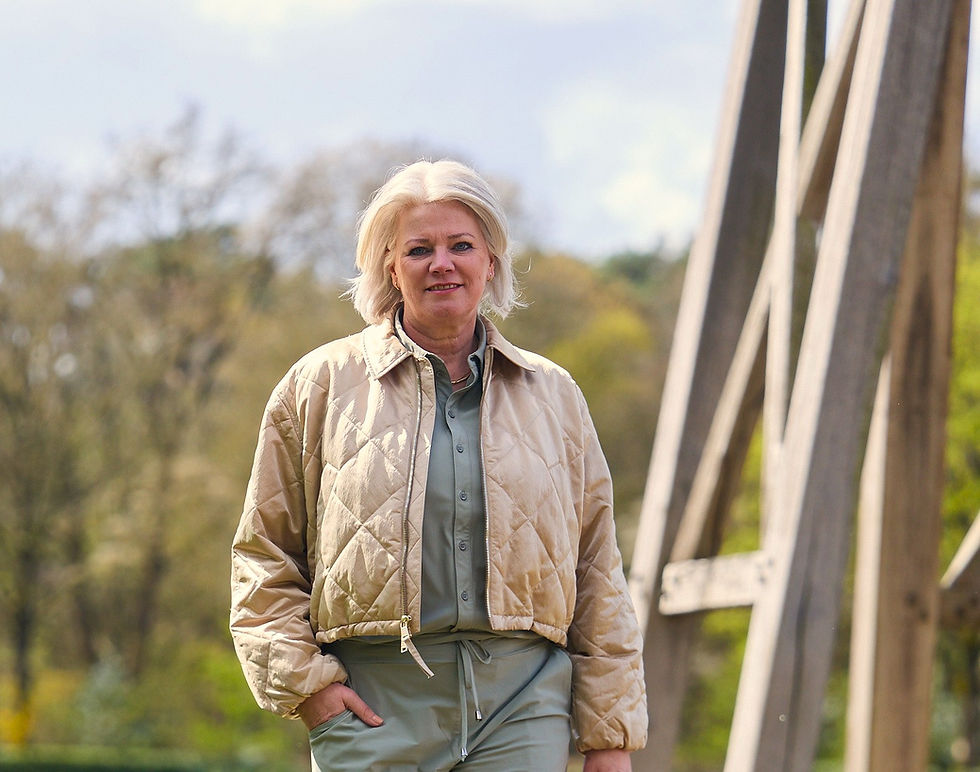 Portretfoto Nicole Jansen Aandacht voor Uitvaart