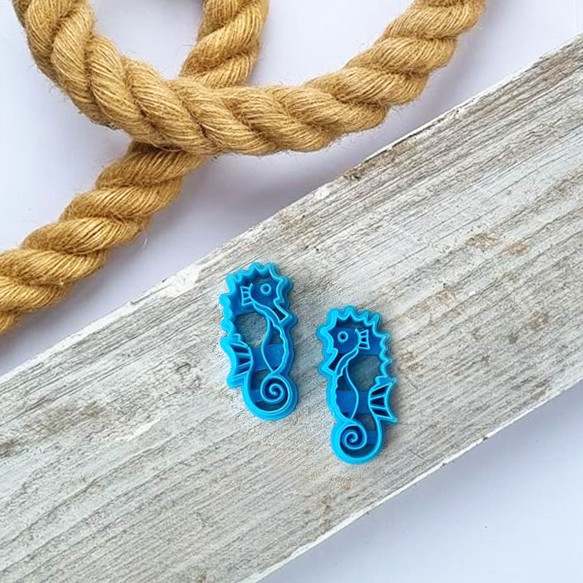 Seaside Collection - Seahorse (Set of 2 Reflecting)