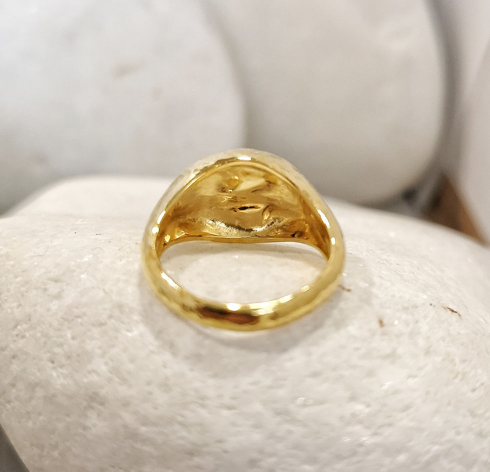 Thumbnail: Lion Hammered Chevalier ring