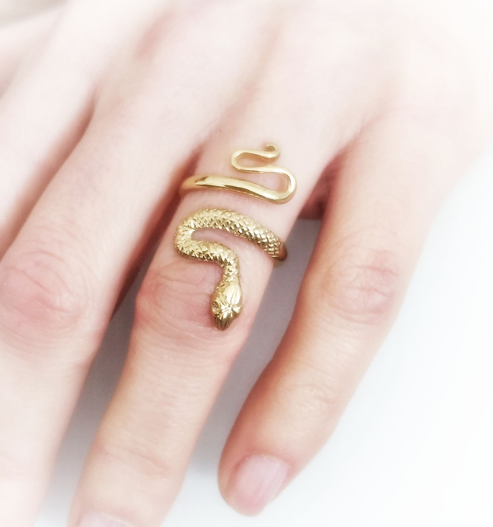 Thumbnail: Gold Snake Ring