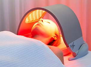 DermaluxFlexLifestyle02_edited.jpg