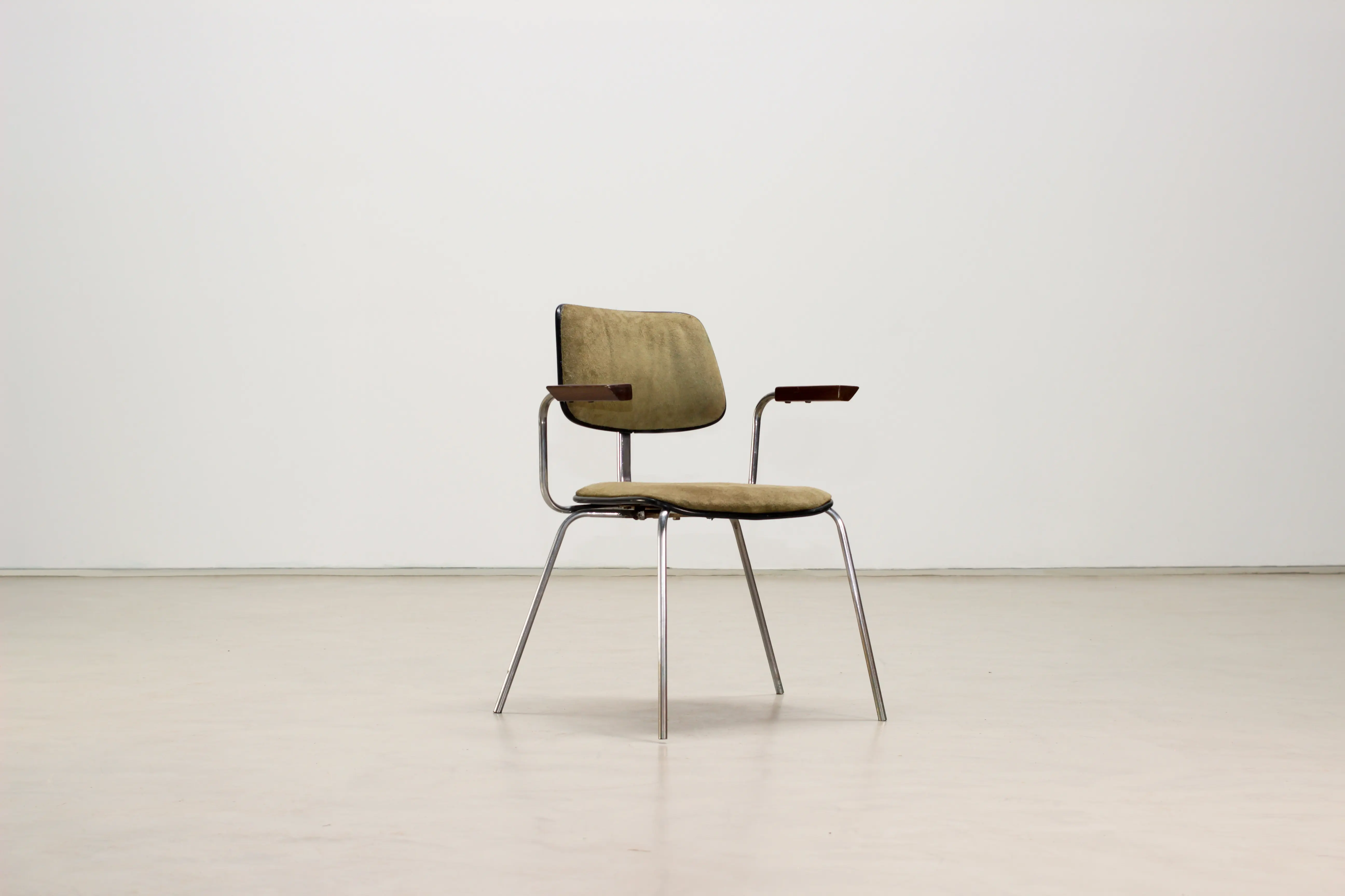 Giroflex Suede Chair, 1970s
