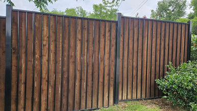 wood privacy fence in parker county fence solutions. fence installed by professional fence installation, fence solutions offering full privacy fence solutions. Professional fence install for security fencing