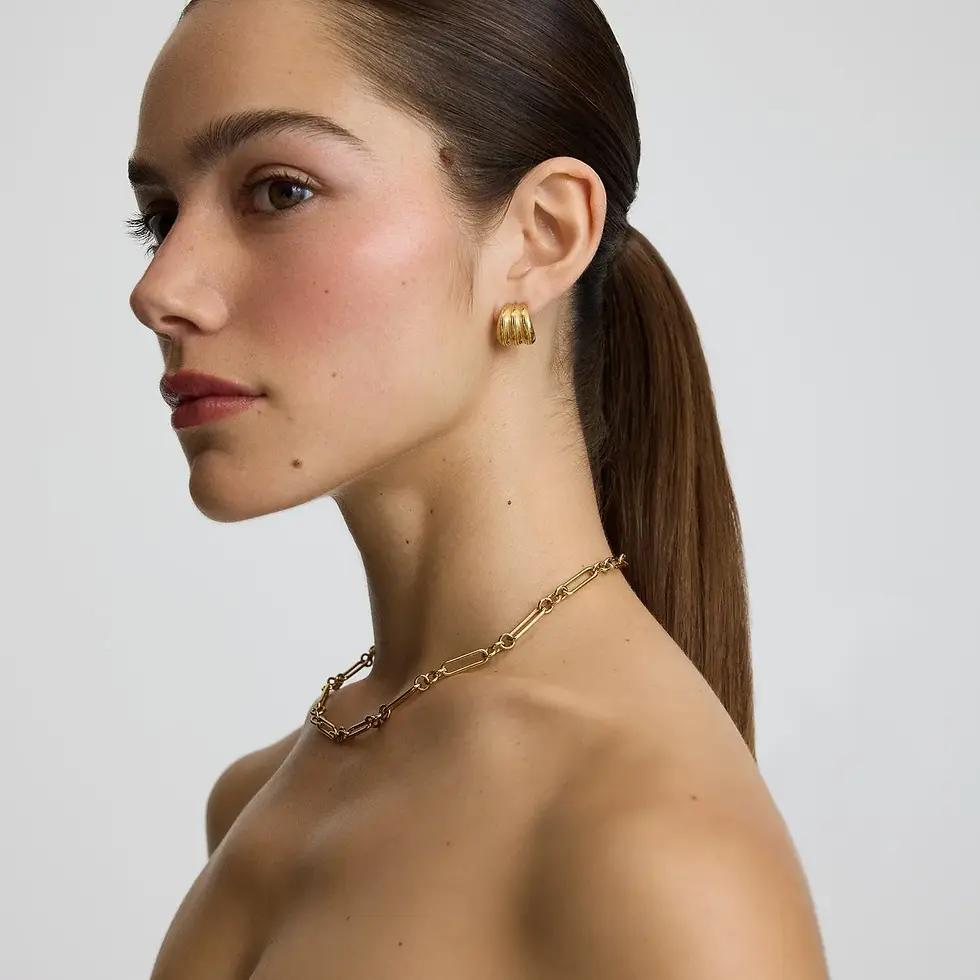 Thumbnail: D.Louise Ribbed Small Hoop Earrings Gold Plated