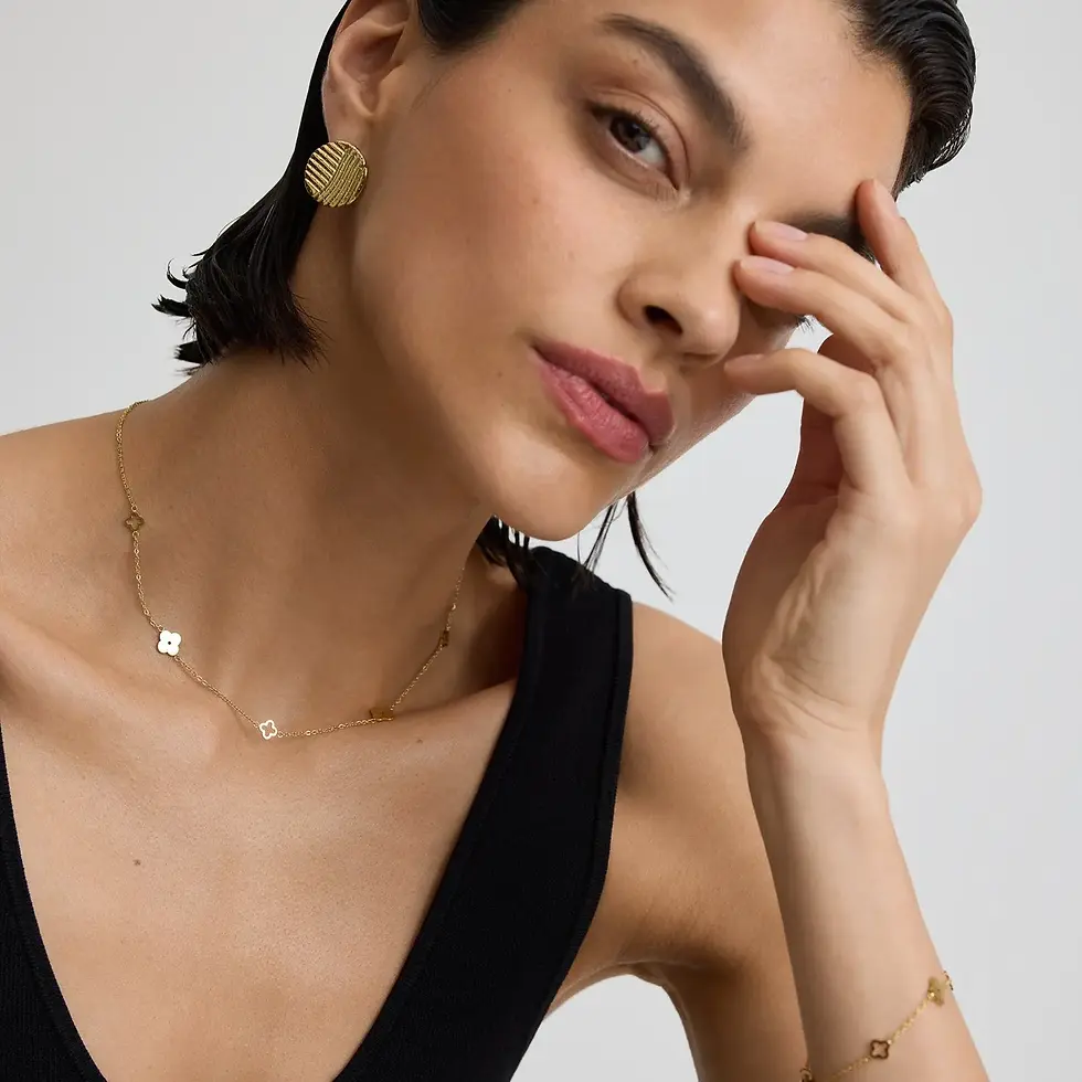 Thumbnail: D.Louise Multi Clover Necklace Gold Plated