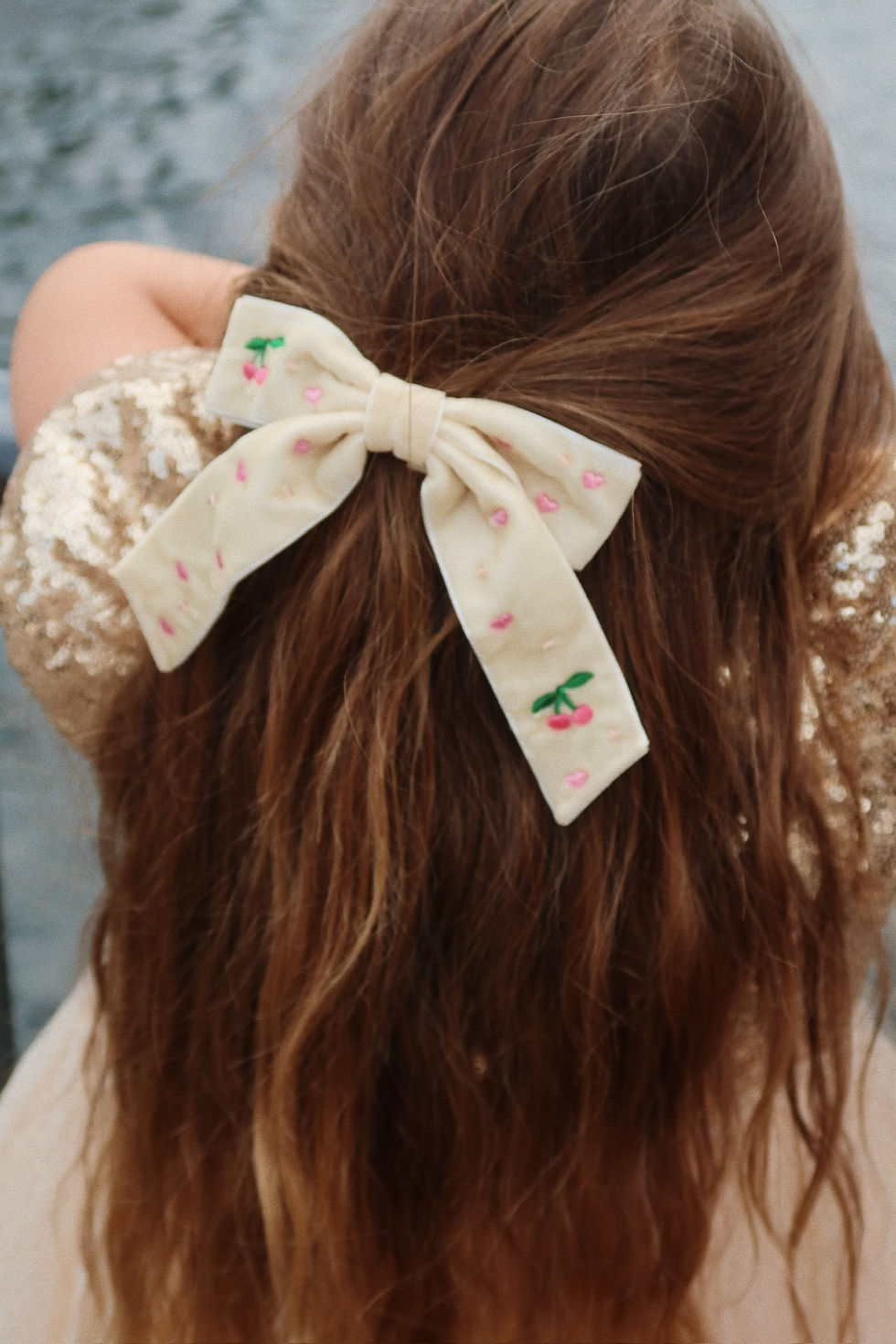 Thumbnail: Velvet Bow Hair Clip, Pearled Ivory - Konges Sløjd