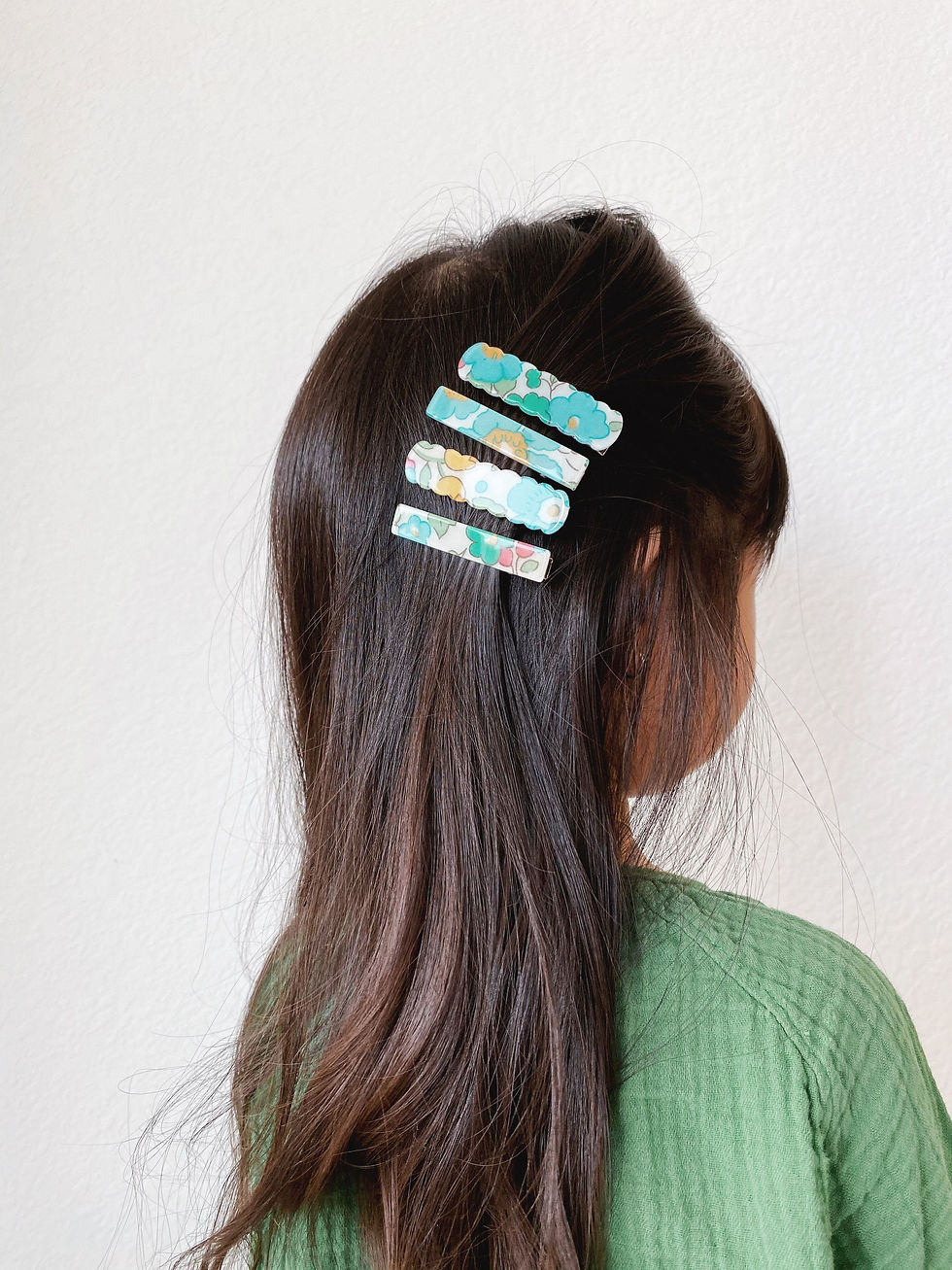 Thumbnail: Scallop Liberty Clip, Elizabeth - Wunderkin co