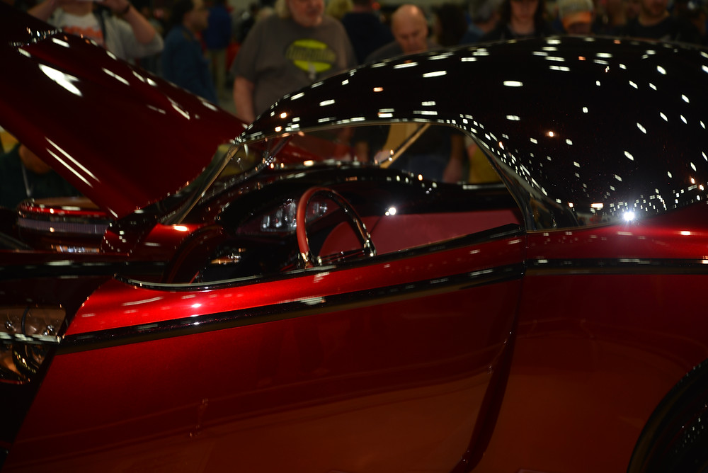 RENAISSANCE ROADSTER FEATURS REMOVABLE HARDTOP