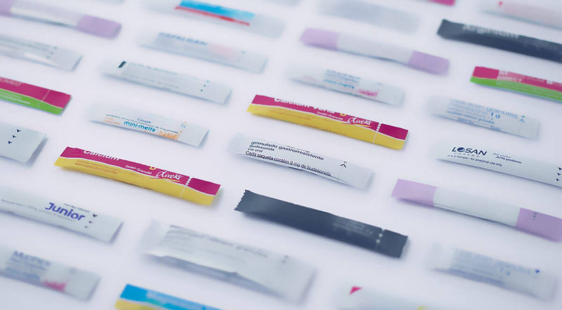 Разнообразные фармацевтические упаковки: современные решения для автоматической упаковки в стики