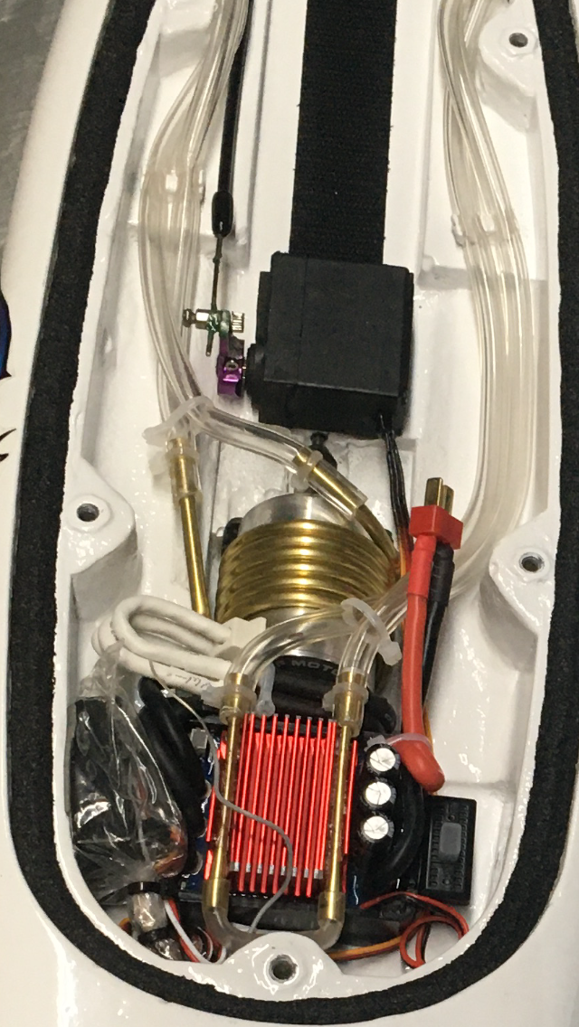 Thumbnail: Brushless Pro Mod RC Surfer/RCsurfrider