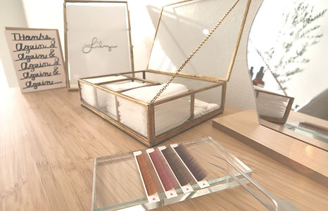 Lily eyelash & eyebrow Salon 百合ヶ丘店｜まつげパーマ｜まつげエクステンション｜眉毛｜アイブロウ｜パリジェンヌラッシュリフト｜まつエク｜川崎市｜新百合ヶ丘｜百合丘｜読売ランド前｜生田｜登戸